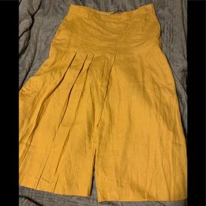 ZARA WIDE LEGGED PANTS. NWT. EXCELLENT CONDITION